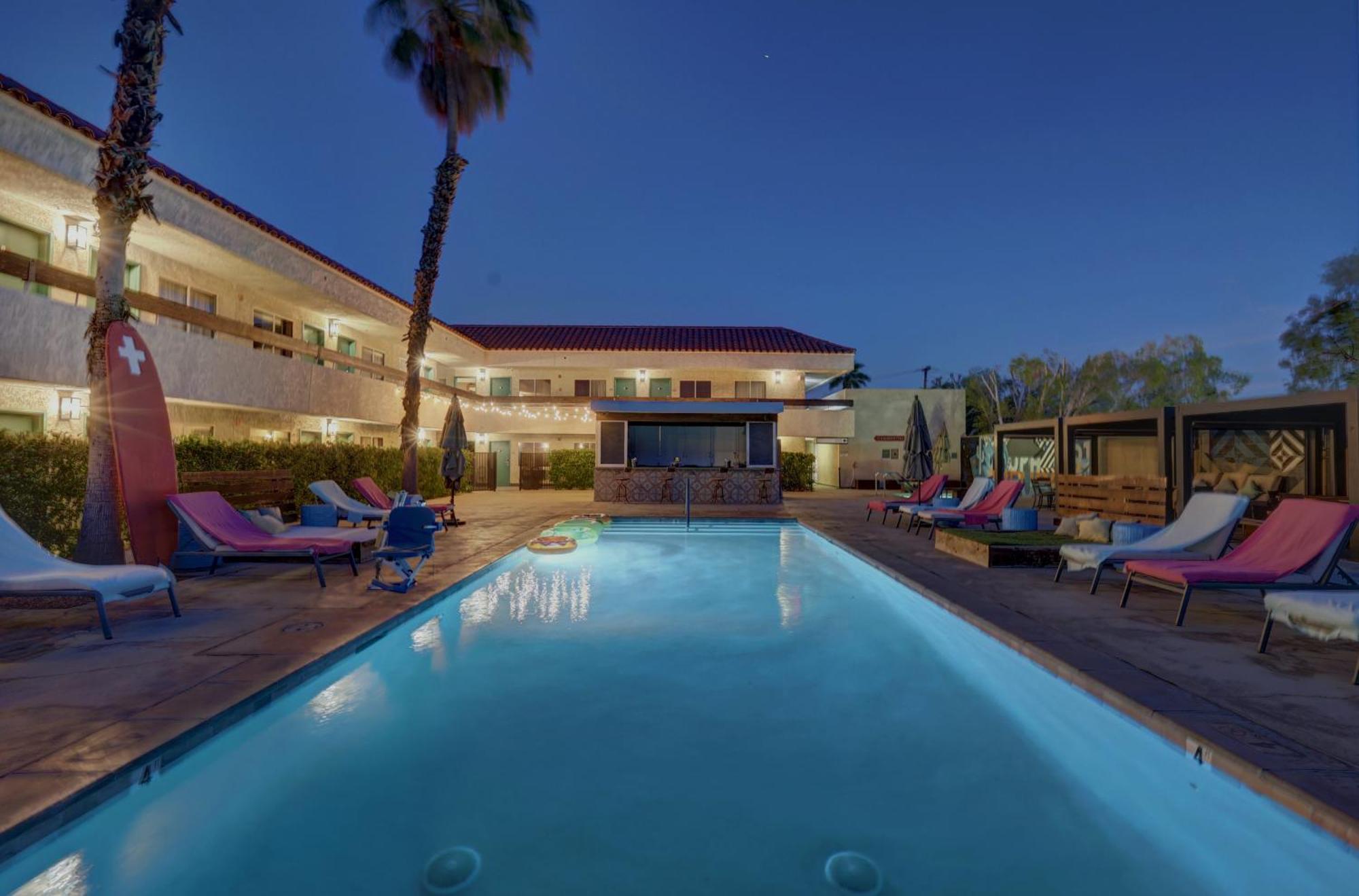 פאלם ספרינגס The Infusion Beach Club מראה חיצוני תמונה